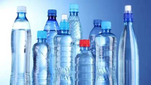 الصحة تعليقا على فيديو يزعم تلوث المياه المعدنية بالفضلات: متأكدون من سلامة المنتجات التي نمنحها التراخيص
