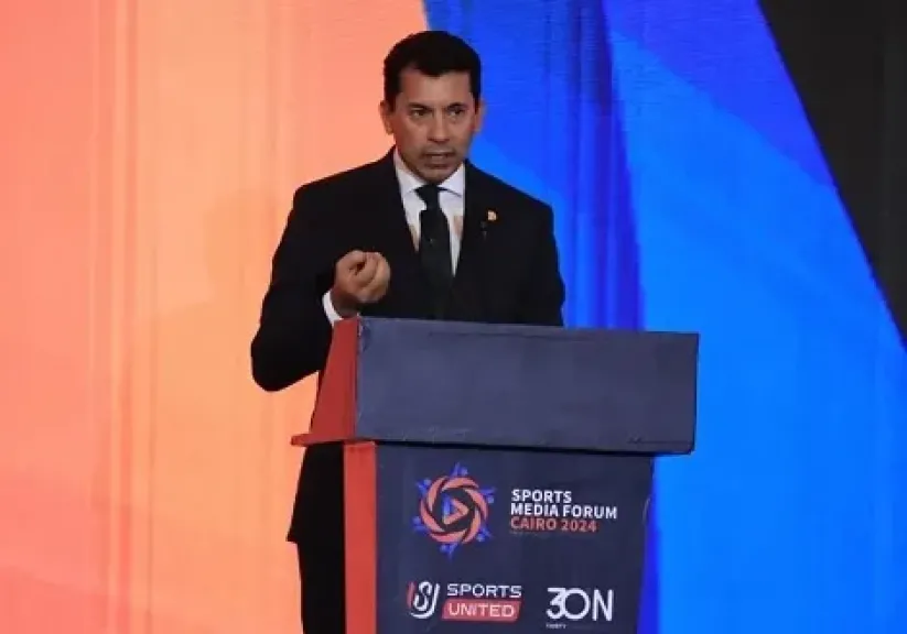 وزير الشباب والرياضة يهنئ منتخب الشباب بعد الفوز بكأس العالم لسيف المبارزة