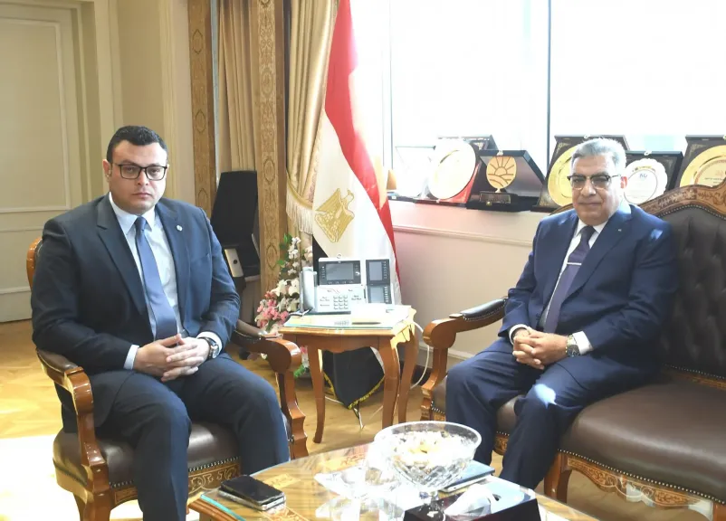 وزير الإسكان ومحافظ الدقهلية يتابعان عددًا من الملفات المشتركة