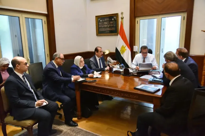 وزير الصحة يبحث مع الرئيس التنفيذي لمدينة اللقاحات مستجدات المشروع الاستراتيجي