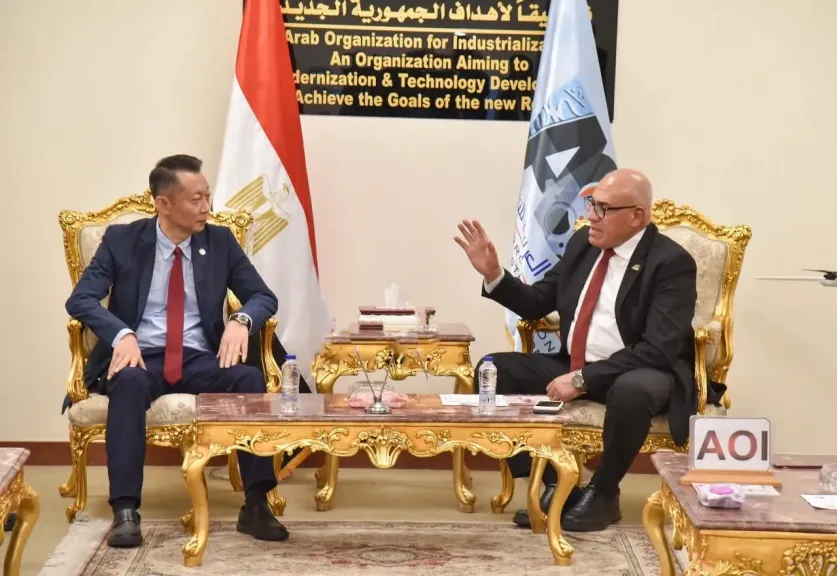 مذكرة للتفاهم بين الهيئة العربية للتصنيع وشركة القلعة رد فلاج الإماراتية الصينية