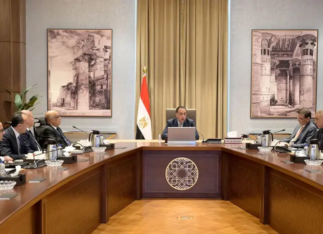 رئيس الوزراء يُتابع جهود حل مشكلات المستثمرين وتحسين مناخ الاستثمار