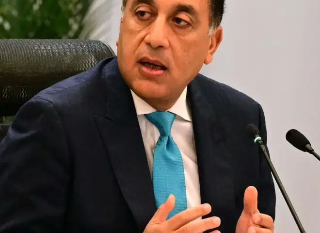 رئيس الوزراء يتابع تطورات حادث حريق سوق الخواجات بالمنصورة... وينعى الضحايا ويرجو للمصابين الشفاء العاجل