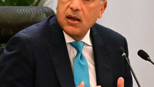 رئيس الوزراء يتابع تطورات حادث حريق سوق الخواجات بالمنصورة... وينعى الضحايا ويرجو للمصابين الشفاء العاجل