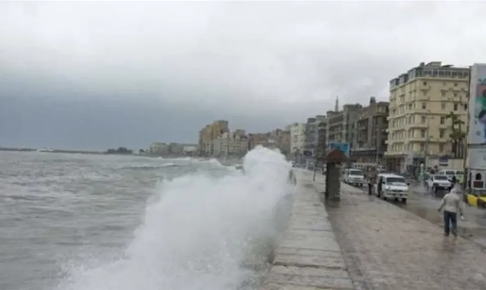 نوة قاسم الأخطر والأشد محملة بالعواصف على سواحل الإسكندرية