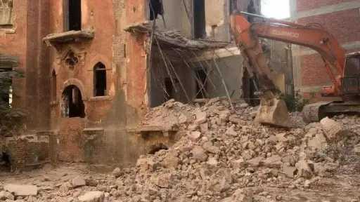 أول تعليق من محافظة الدقهلية على هدم «القصر الأحمر» في المنصورة