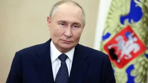 تحقيق بريطاني يزعم تورط بوتين في اغتيال جاسوس.. وروسيا ترد