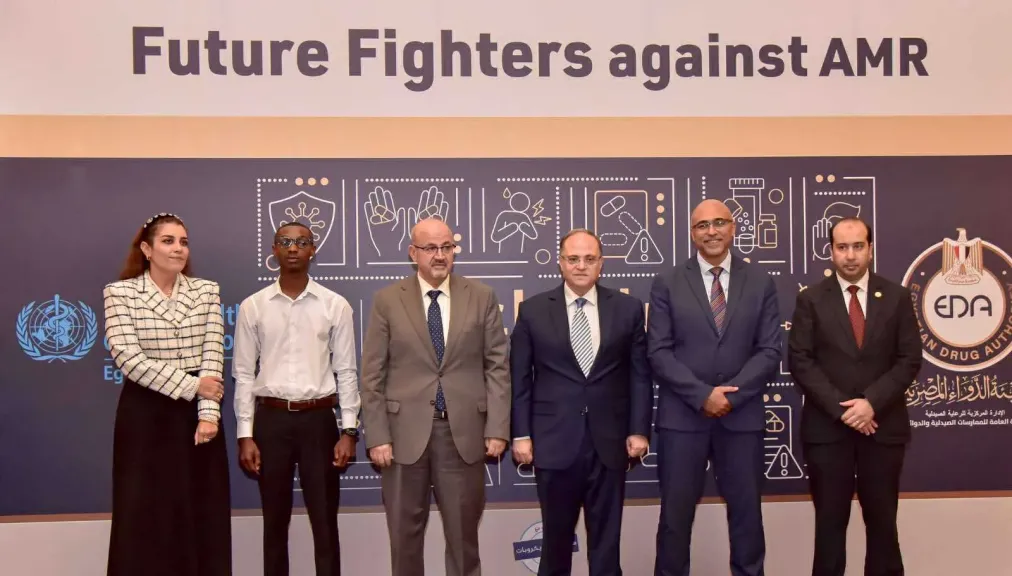 رئيس هيئة الدواء يشيد بدور الطلاب في مواجهة مقاومة المضادات الحيوية