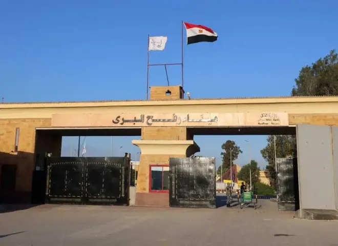 مصر ودول عربية وإسلامية تعرب عن قلقها من تصريحات إسرائيل بشأن معبر رفح