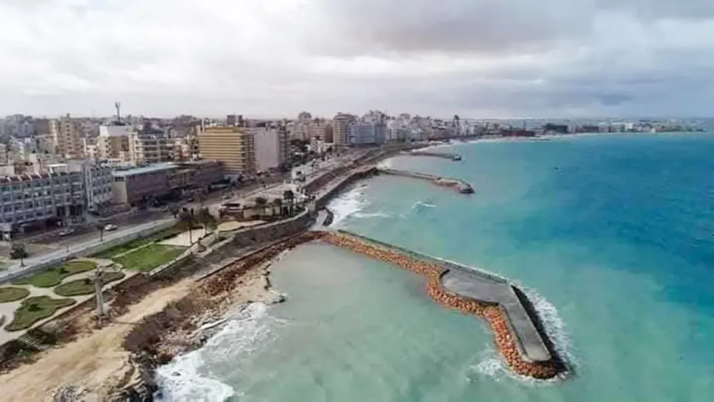 د. سويلم يتابع أعمال حماية الشواطئ المصرية للتعامل مع التأثيرات السلبية لتغير المناخ