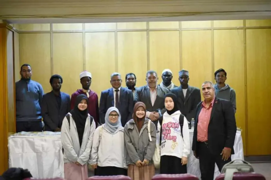 الأعلى للشئون الإسلامية ينظم لقاء توعويا للطلاب الوافدين للتحذير من التشاؤم