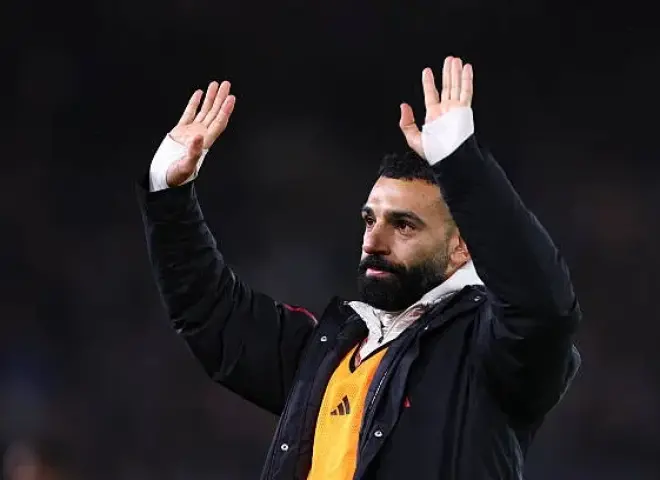 ميرور: لغة جسد صلاح تكشف عزمه على الرحيل عن ليفربول