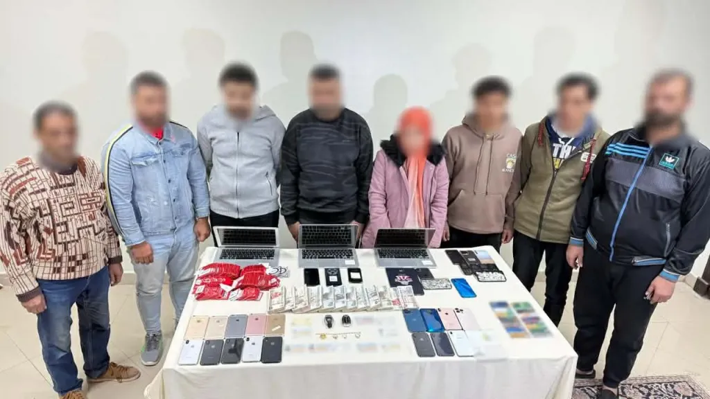 ضبط تشكيل عصابي للنصب والاحتيال على المواطنين عبر منصة إلكترونية تدعى Hamp;S