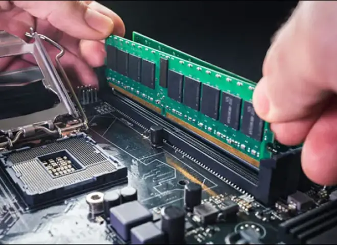 أزمة عالمية بعد أرتفاع اسعار الرامات المستخدمة في أجهزة الكمبيوتر ومستمرة حتي العام 2028