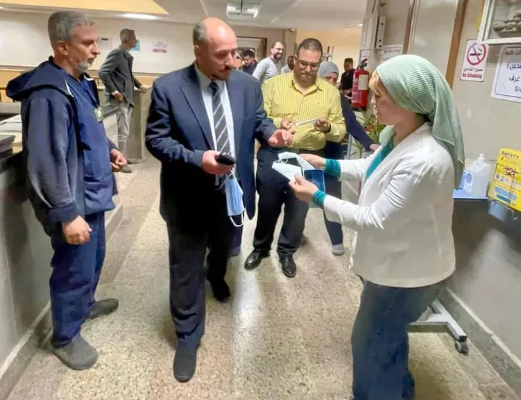 أمين المستشفيات الجامعية يضع توصيات لدعم الخدمات لحالات غزة بعين شمس الجامعي في العبور