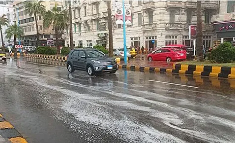 الإسكندرية ترفع درجة الطوارئ لمواجهة التقلبات الجوية