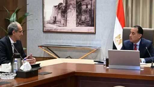 مدبولي يتابع مع وزير الاتصالات مستجدات العمل في عدد من ملفات الوزارة