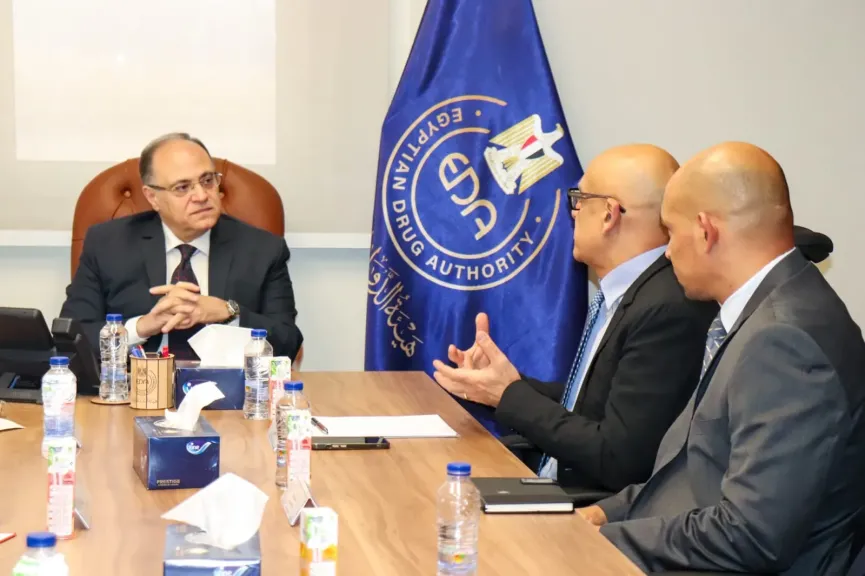 هيئة الدواء تبحث مع جلاسكو سميث كلاين تعزيز الشراكة ودعم توافر المستحضرات الدوائية الحيوية بالسوق المصري