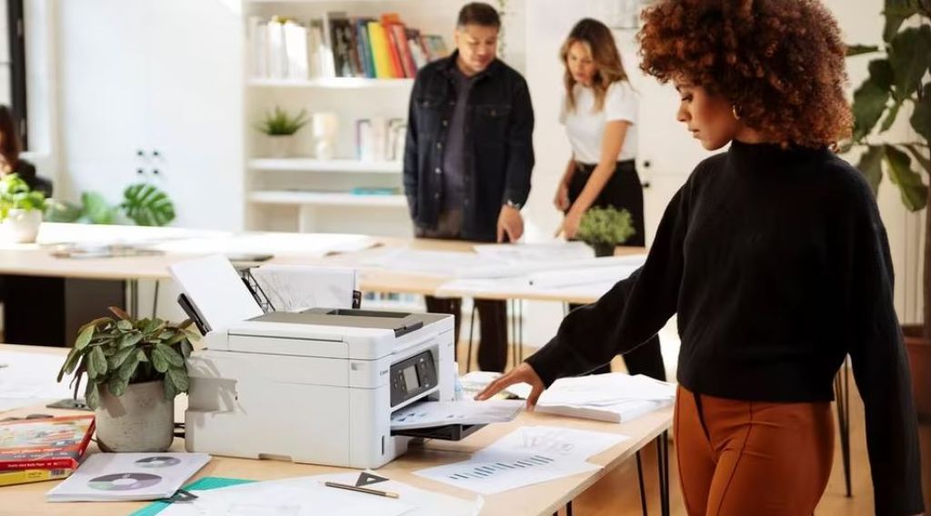 كل ما تحتاج معرفته عن طابعة ليزر وأنواع الطابعات الأخرى