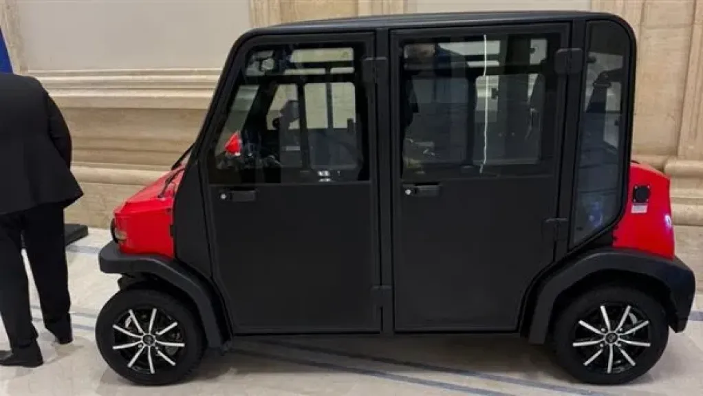 تفاصيل السيارة المصرية الكهربائية الجديدة: سرعتها 70 كم وبـ200 ألف جنيه