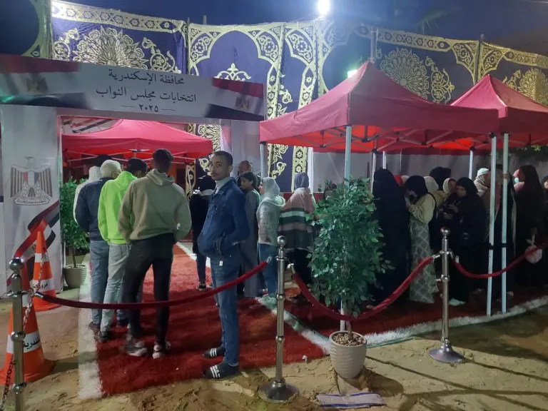 انتخابات النواب.. إقبال كثيف في الساعات الأخيرة قبل غلق لجان الدائرة الأولى في الإسكندرية