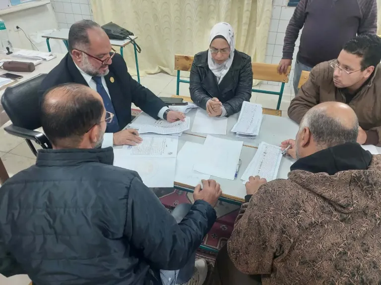 انتخابات النواب.. استمرار فرز الأصوات بلجنة 10 بالدائرة الأولى المنتزه في الإسكندرية