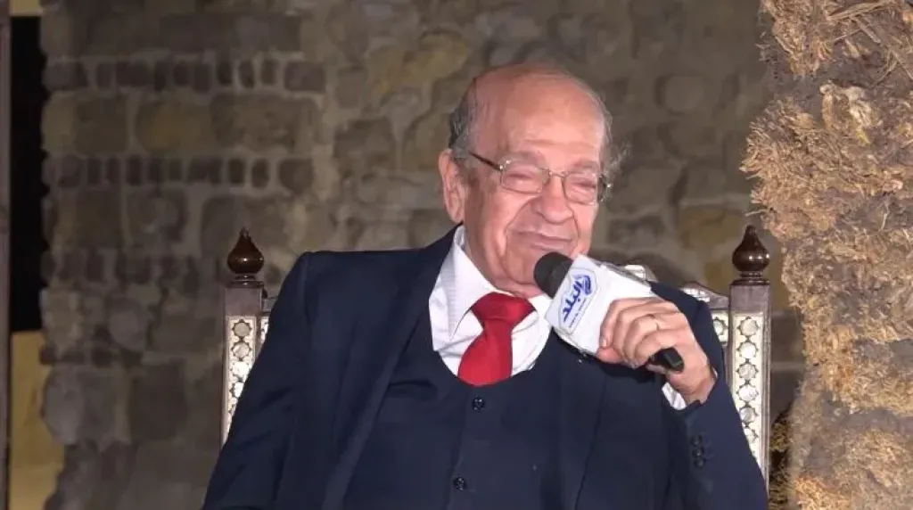 وسيم السيسي يوضح موقفه: لا أتبنى نظرية الأهرامات كمحطات طاقة.. أنا قارئ وأطلب رأي العلماء