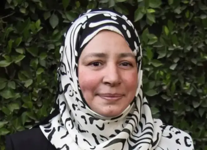 نقيب المهن التمثيلية: عبلة كاملة بحالة صحية جيدة.. وصورتها المتداولة في المستشفى غير صحيحة