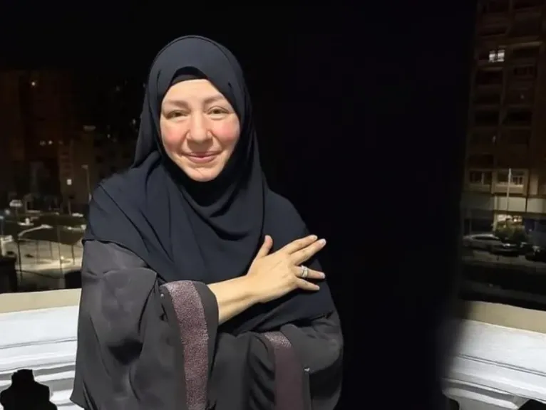 عبلة كامل بعد قرار الرئيس السيسي بعلاج كبار الفنانين: فاجئني وأسعدني جدا.. وهي لفتة إنسانية حنونة منه