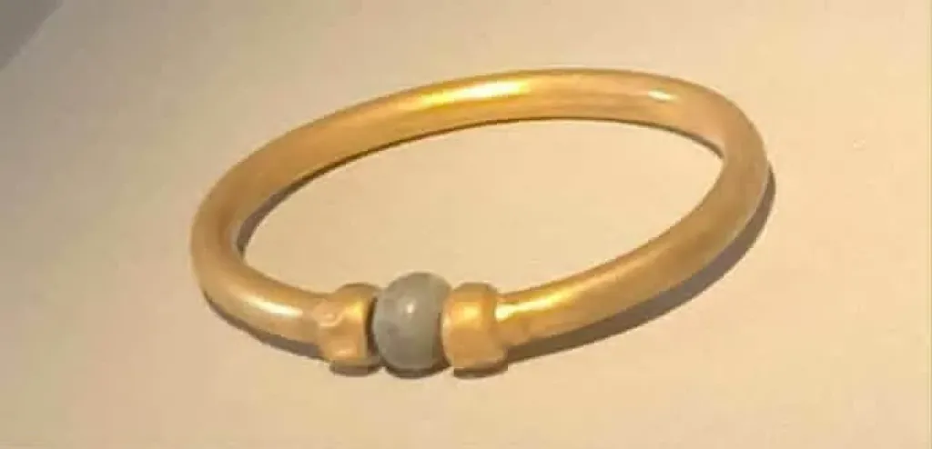 تأجيل محاكمة المتهمين بسرقة الأسورة الأثرية من المتحف المصري لجلسة 21 ديسمبر