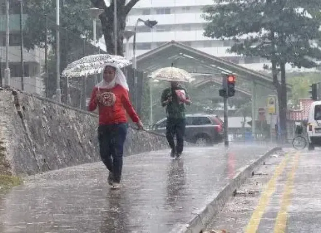 طقس اليوم الثلاثاء: بارد صباحًا وحار على جنوب الصعيد مع فرص شبورة مائية وأمطار خفيفة