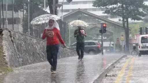 أمطار غزيرة على القاهرة الكبرى الآن.. اعرف التفاصيل