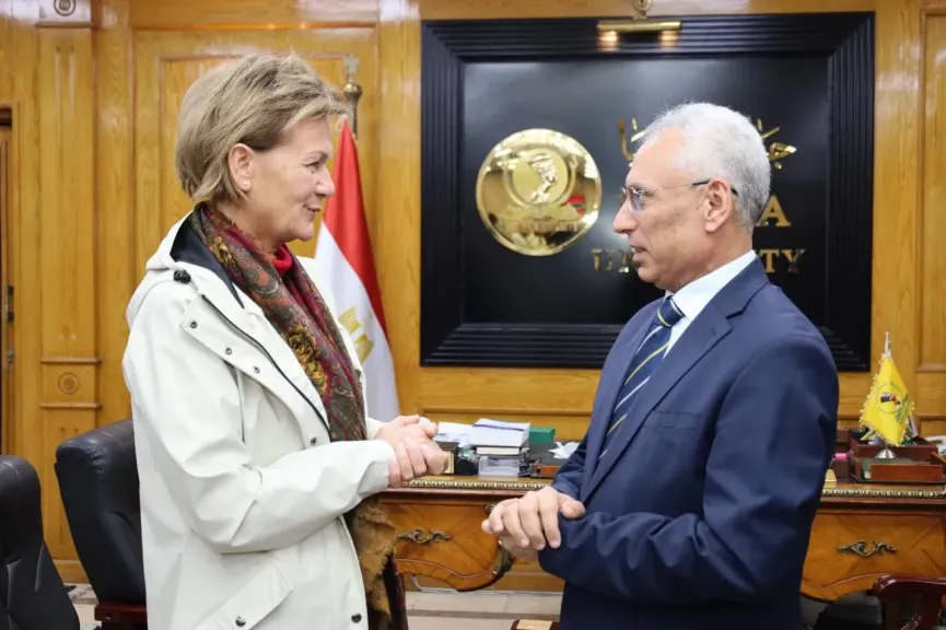 رئيس جامعة المنيا يستقبل السفيرة إنجلينا ايخهورست رئيسة بعثة الاتحاد الأوروبي لدى مصر
