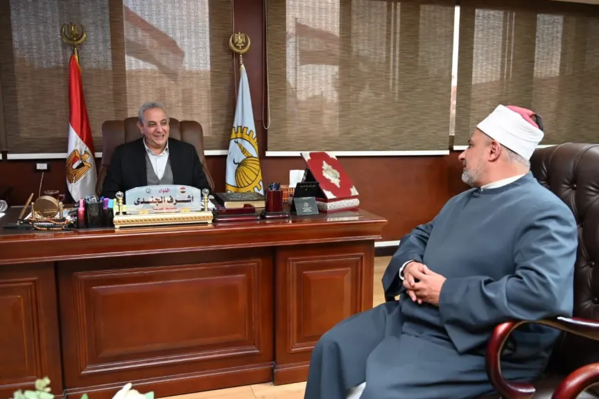 محافظ الغربية يستقبل مدير أوقاف الغربية الجديد