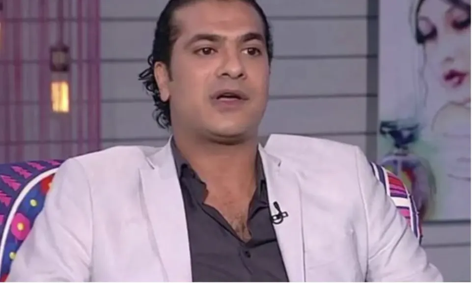 مصطفى أبو سريع يعلن انفصاله عن زوجته