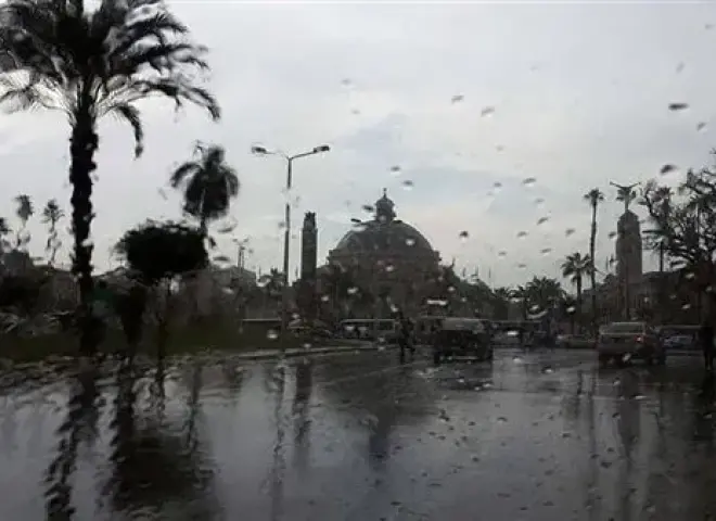 طقس اليوم.. شديد البرودة صباحًا وليلاً وأمطار خفيفة على هذه المناطق