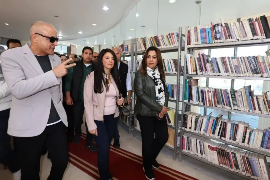 وزيرة التخطيط والتنمية الاقتصادية والتعاون الدولي ووزيرة التنمية المحلية ومحافظ الأقصر يتفقدون مكتبة مصر العامة