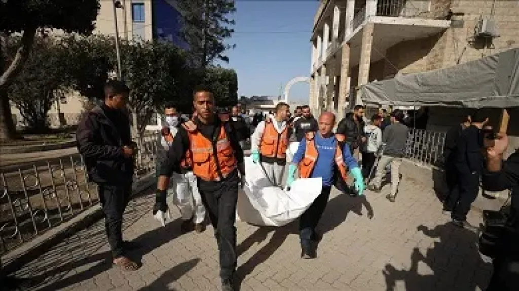 غزة.. انتشال جثامين 94 فلسطينيا أُستشهدوا خلال حرب الإبادة الإسرائيلية ودفنوا عشوائيا