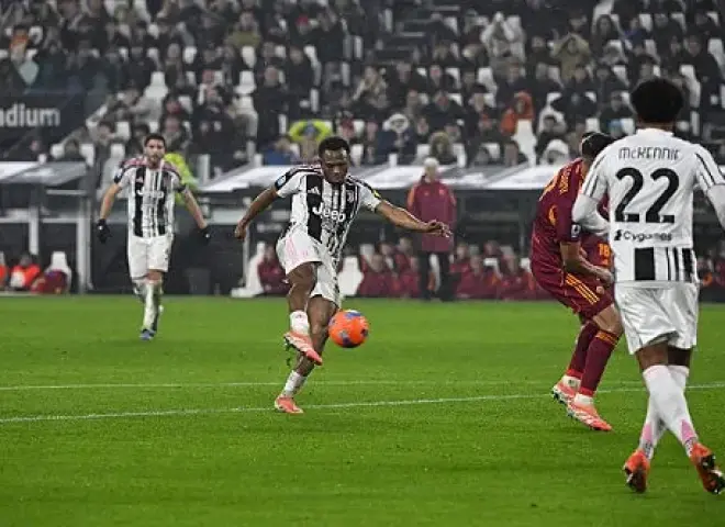 يوفنتوس يفوز على روما ويقترب من المربع الذهبي للدوري الإيطالي