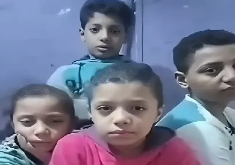 أم تعرض أولادها للبيع بسبب الظروف المعيشية .. ووزير العمل يعلق علي الأمر