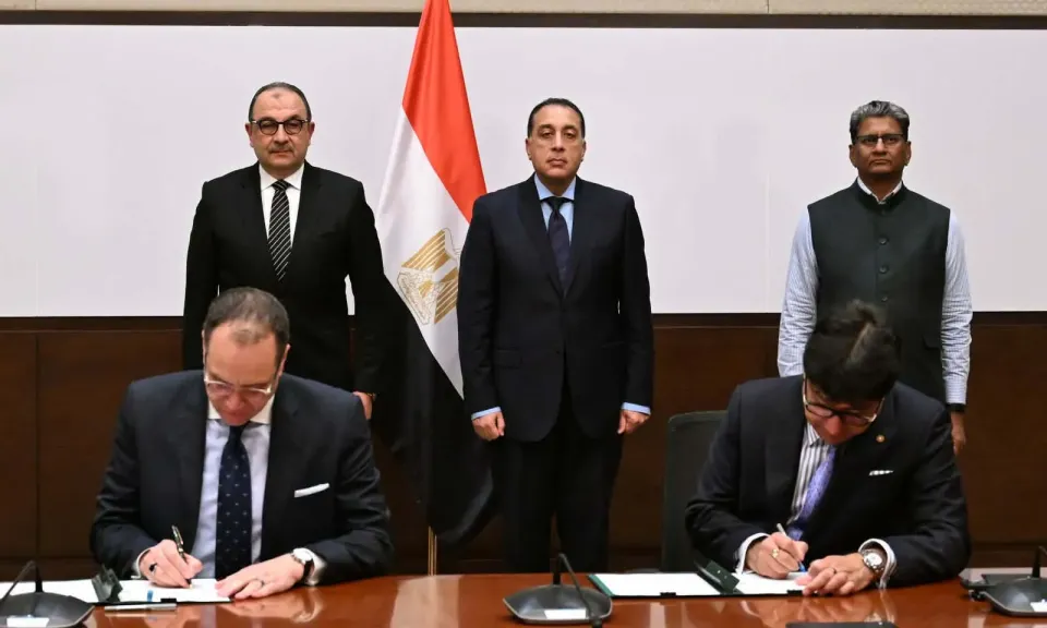 رئيس الوزراء يشهد توقيع عقد تشغيل فندق الكونتيننتال التاريخي وسط القاهرة بعلامة تاج العالمية