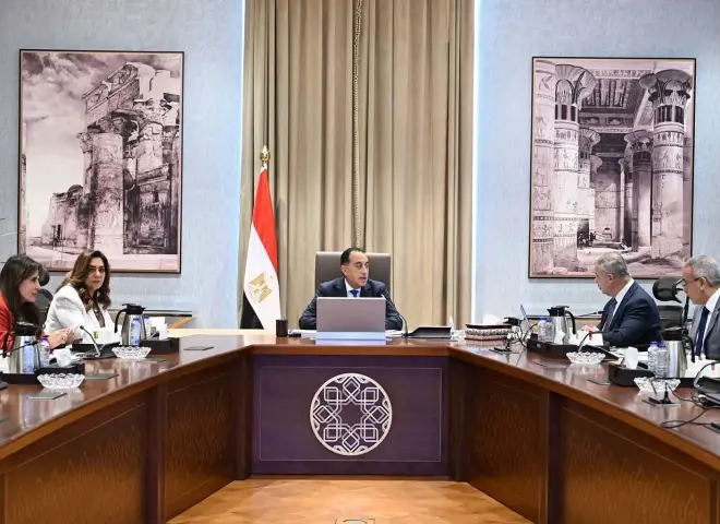 رئيس الوزراء يتابع الموقف التنفيذي للمشروعات التنموية والاستثمارية في محافظة الإسكندرية