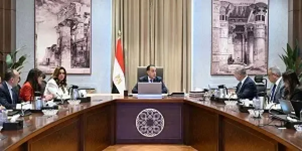 رئيس الوزراء يتابع الموقف التنفيذي للمشروعات التنموية والاستثمارية في الإسكندرية