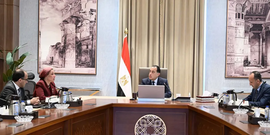 رئيس الوزراء يستقبل الدكتورة ياسمين فؤاد الأمينة التنفيذية لاتفاقية الأمم المتحدة لمكافحة التصحر