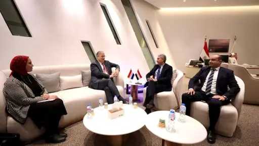 وزير السياحة والآثار يبحث مع سفير هولندا بالقاهرة سبل تعزيز التعاون المشترك