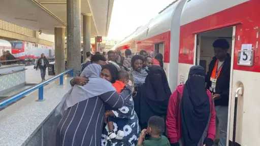 السكة الحديد: تسيير الرحلة الـ41 لنقل الأشقاء السودانيين ضمن مشروع العودة الطوعية