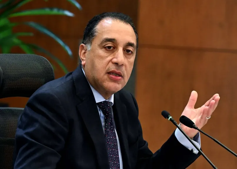 رئيس الوزراء: افتتاح عدد من المشروعات الكبيرة في المنطقة الاقتصادية لقناة السويس يناير المقبل