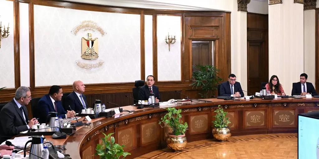 رئيس الوزراء يتابع الموقف التنفيذي لمشروعات مدينتي ”رأس الحكمة الجديدة” و”شمس الحكمة”