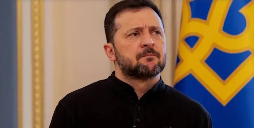 زيلينسكي: الأقمار الاصطناعية الصينية ربما تساعد روسيا في شن الهجمات ضدنا