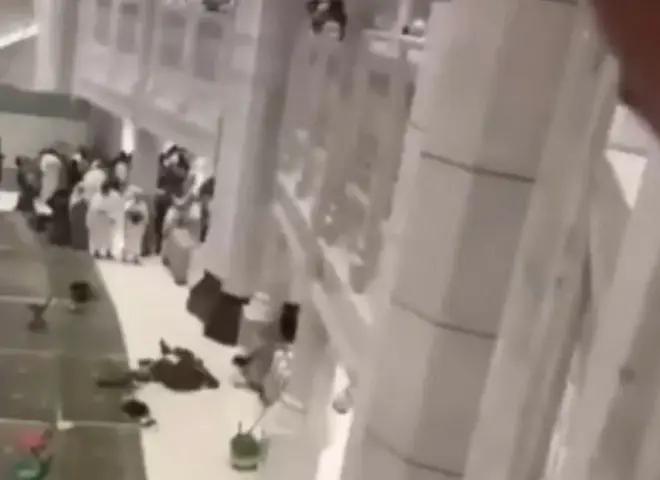 الأمن العام السعودي: إلقاء شخص نفسه من الأدوار العلوية للمسجد الحرام وإصابة رجل أمن أثناء محاولة إنقاذه